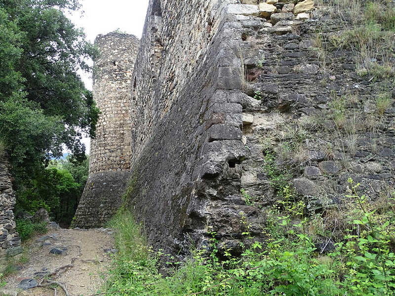 Castillo de Montclús