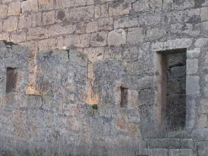 Muralla urbana de Sasamón