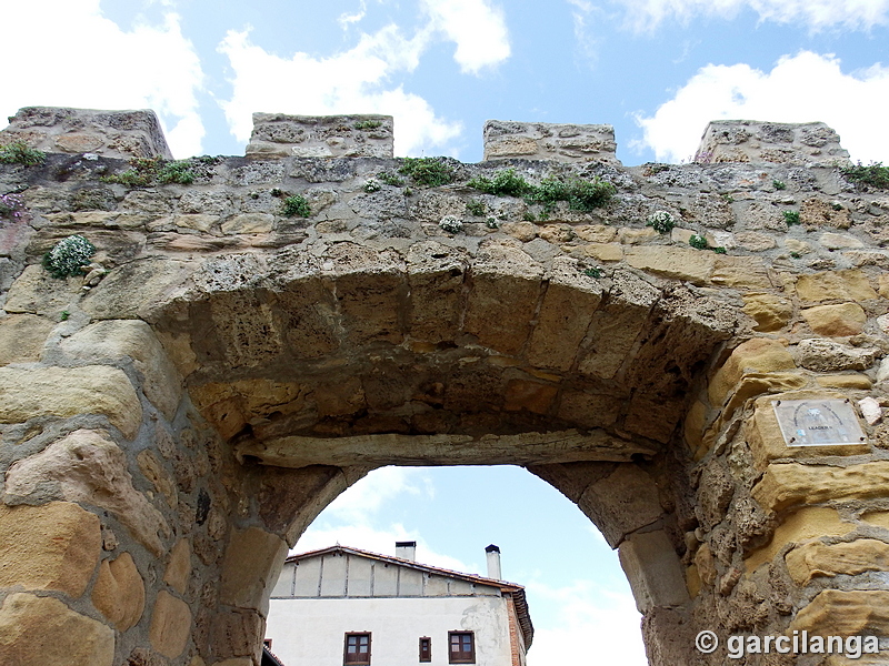 Muralla urbana de Frías