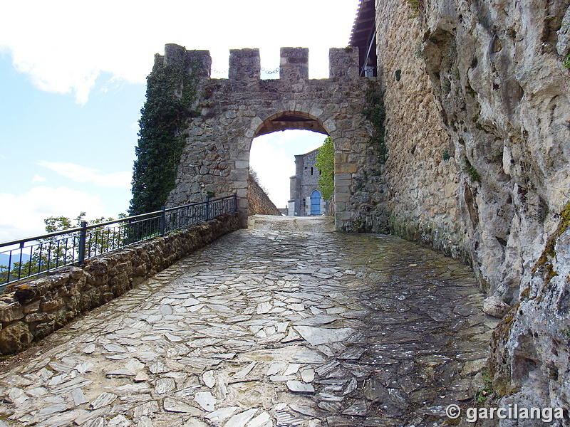 Muralla urbana de Frías