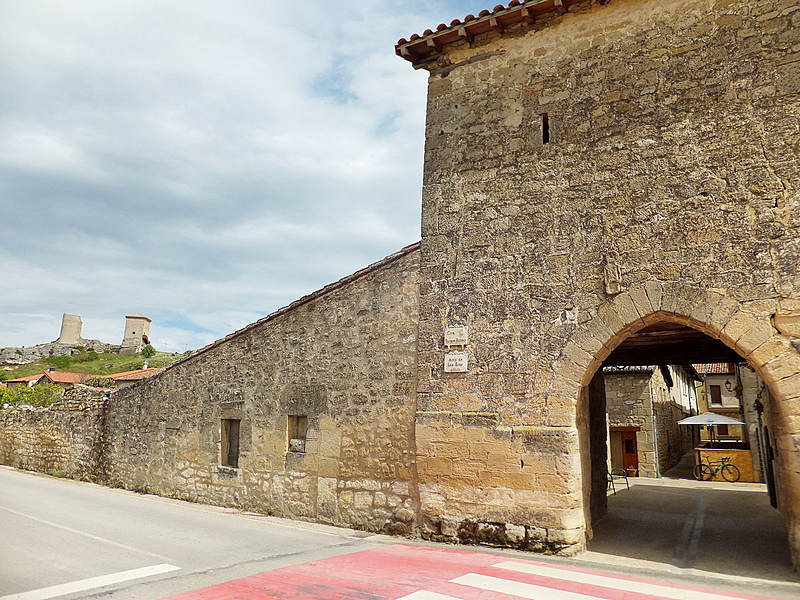 Muralla urbana de Santa Gadea del Cid