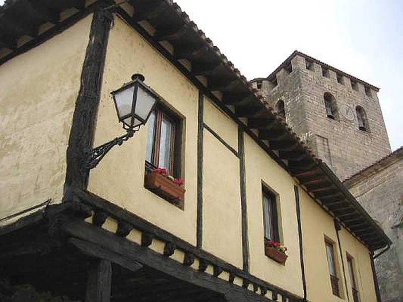 Iglesia fortificada de San Pedro Apóstol