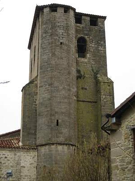 Iglesia fortificada de San Pedro Apóstol