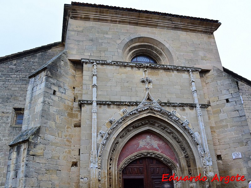 Iglesia fortificada de San Pedro Apóstol