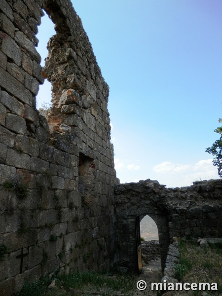 Castillo de Santibáñez el Alto