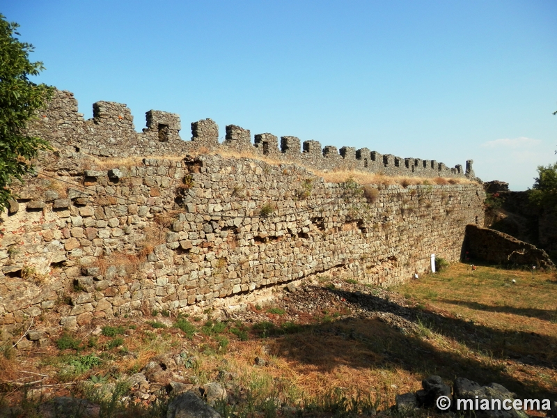 Castillo de Santibáñez el Alto