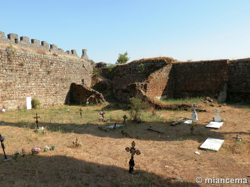 Castillo de Santibáñez el Alto