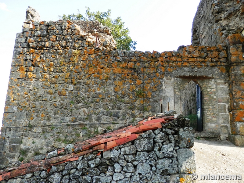 Castillo de Santibáñez el Alto