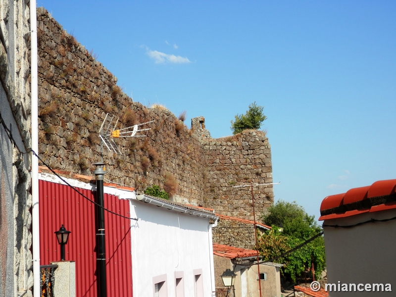 Castillo de Santibáñez el Alto