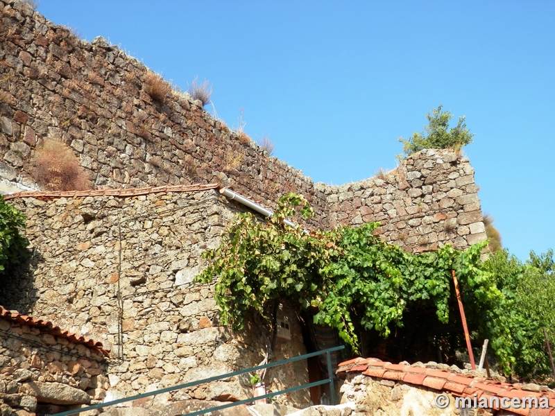 Castillo de Santibáñez el Alto