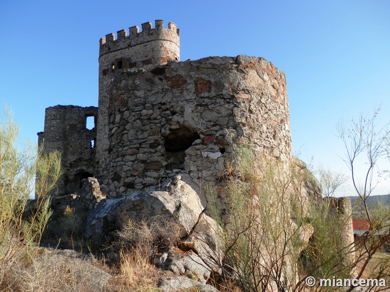 Castillo de Belvís de Monroy