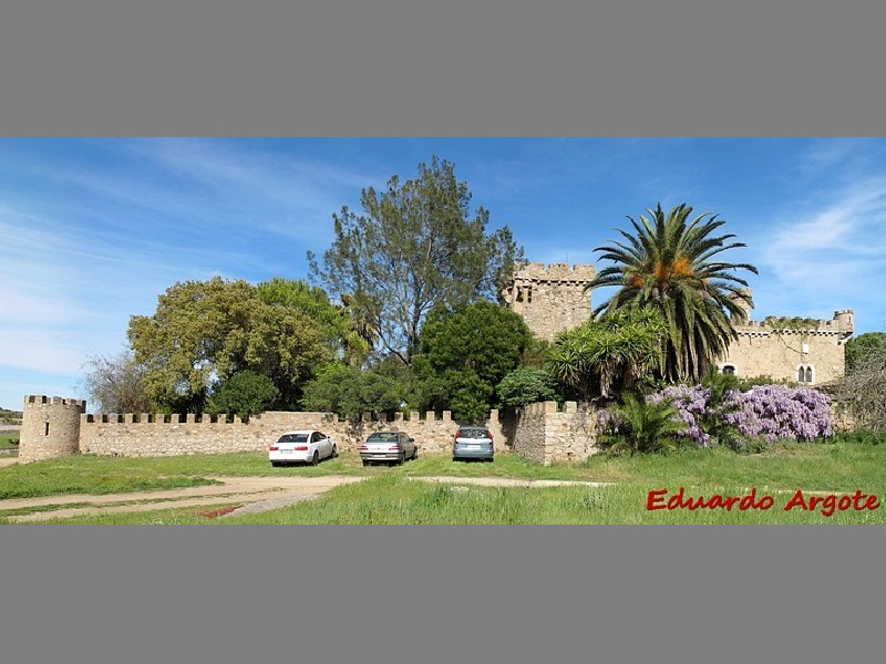 Castillo palacio de las Seguras