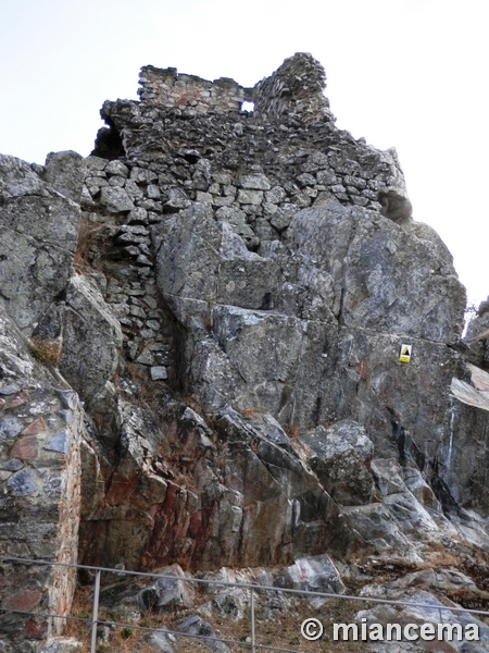 Castillo de la Peña del Acero