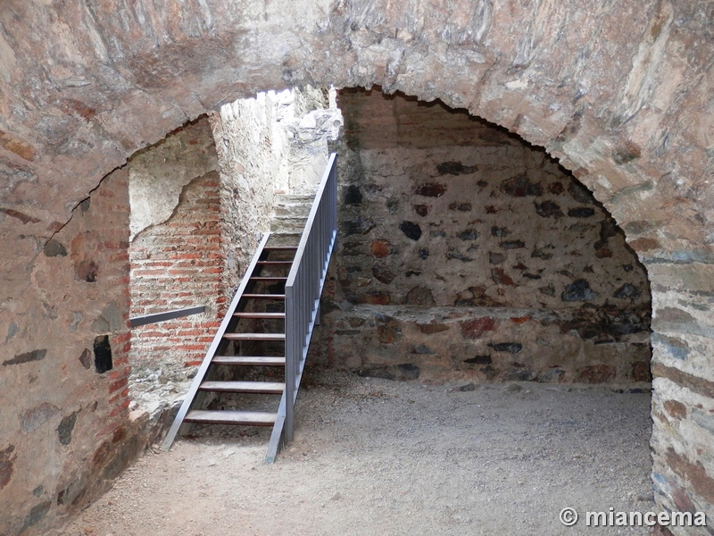 Castillo de la Peña del Acero