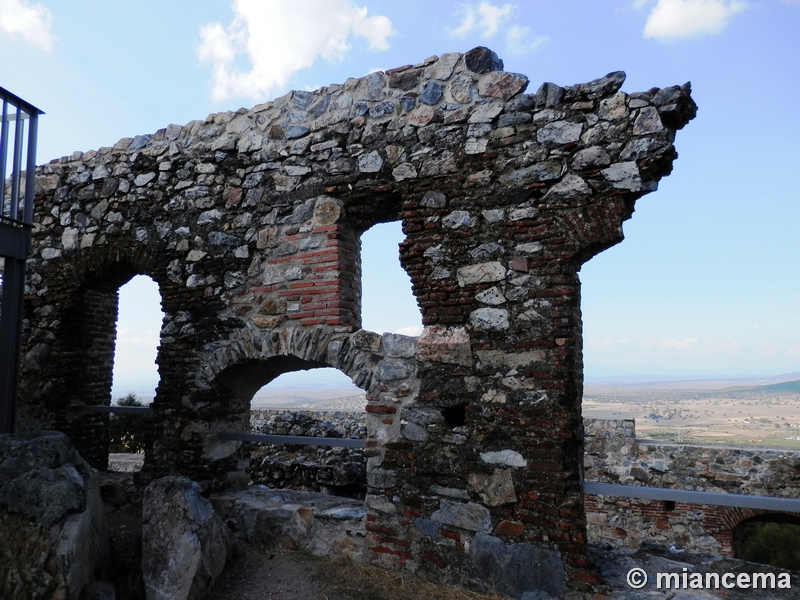 Castillo de la Peña del Acero