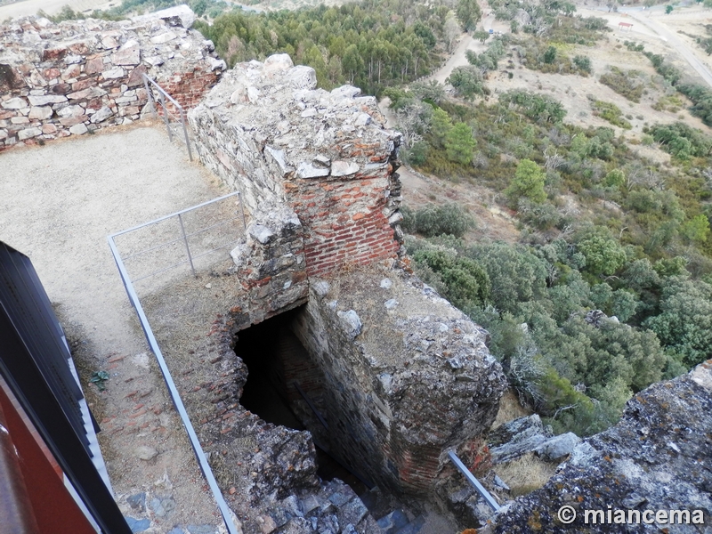 Castillo de la Peña del Acero