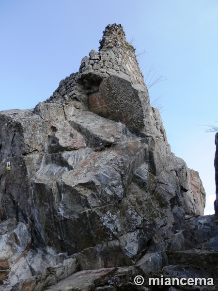 Castillo de la Peña del Acero