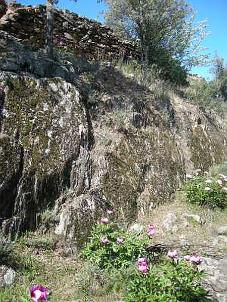 Muralla urbana de Salvaleón