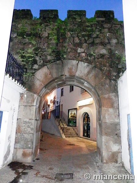 Muralla urbana de Plasencia