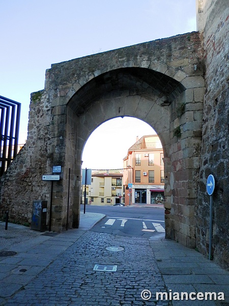 Muralla urbana de Plasencia