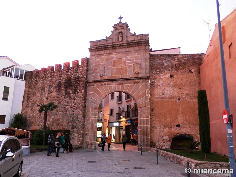 Muralla urbana de Plasencia