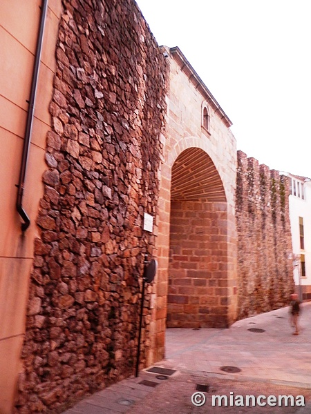 Muralla urbana de Plasencia