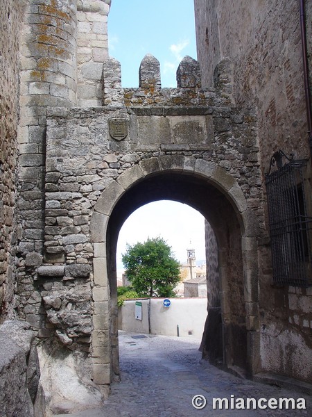 Puerta de Santiago