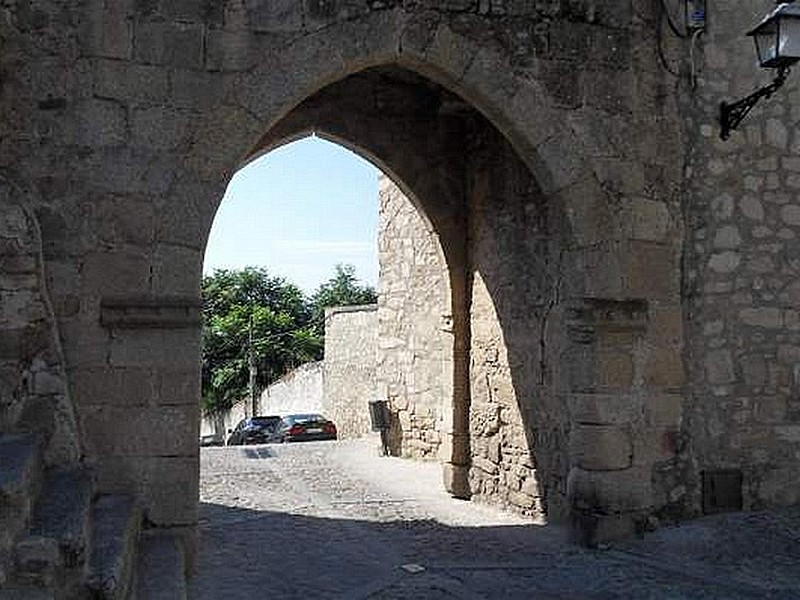 Muralla urbana de Trujillo