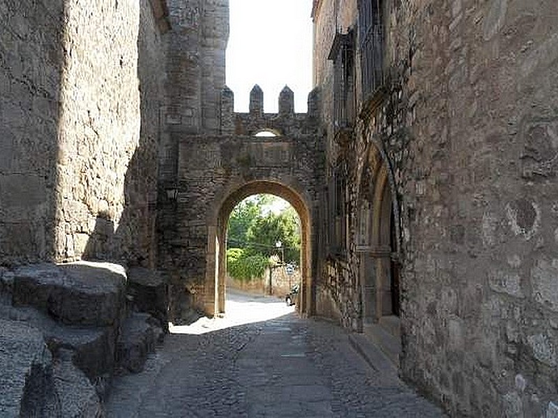 Muralla urbana de Trujillo