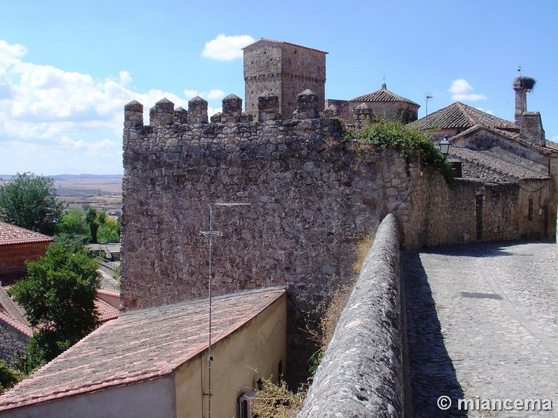 Muralla urbana de Trujillo