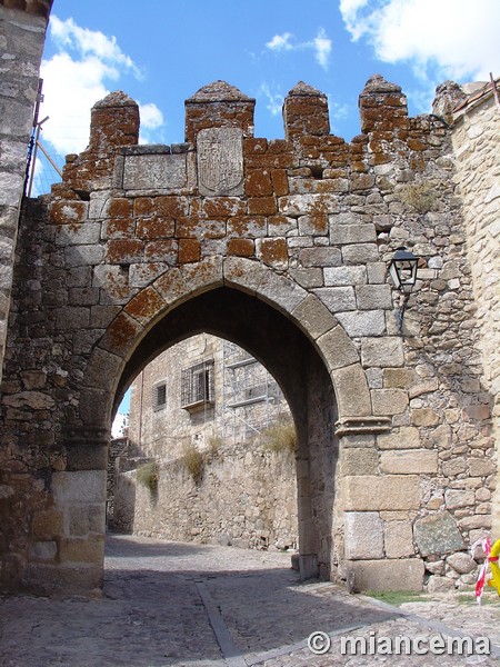 Muralla urbana de Trujillo