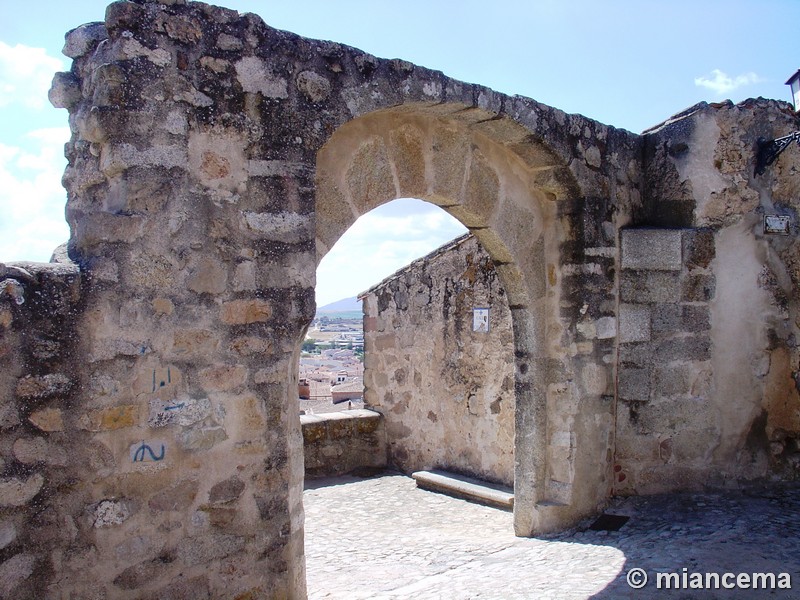 Muralla urbana de Trujillo