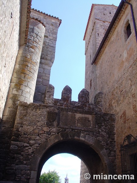 Muralla urbana de Trujillo