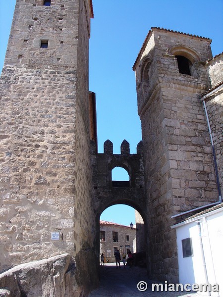 Muralla urbana de Trujillo