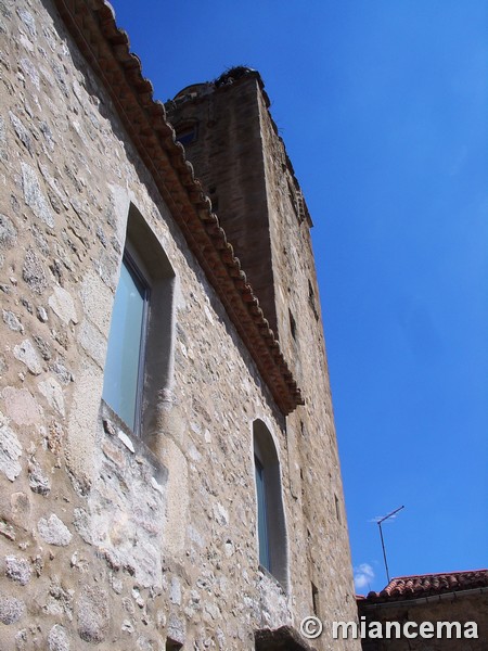 Casa fuerte de las Cadenas y torre del Alfiler