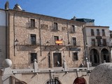 Casa fuerte de las Cadenas y torre del Alfiler