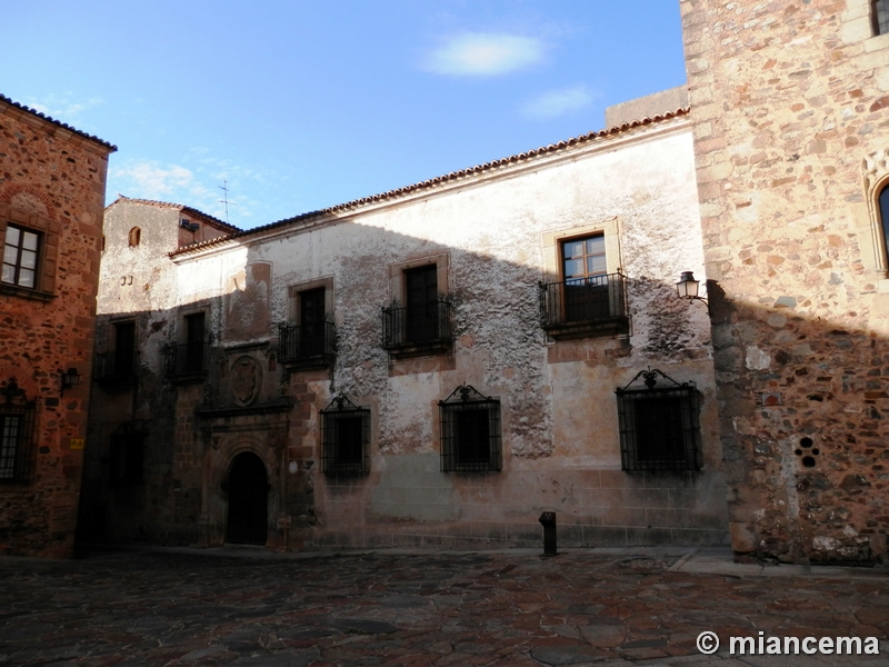 Palacio de Hernando de Ovando