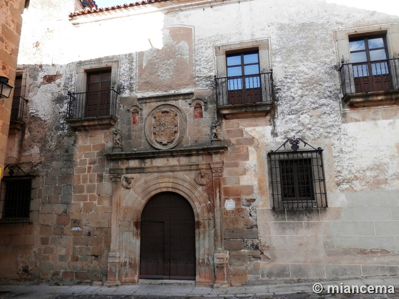 Palacio de Hernando de Ovando