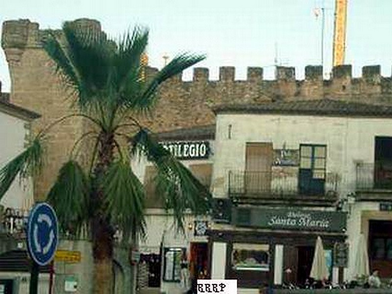 Muralla urbana de Cáceres