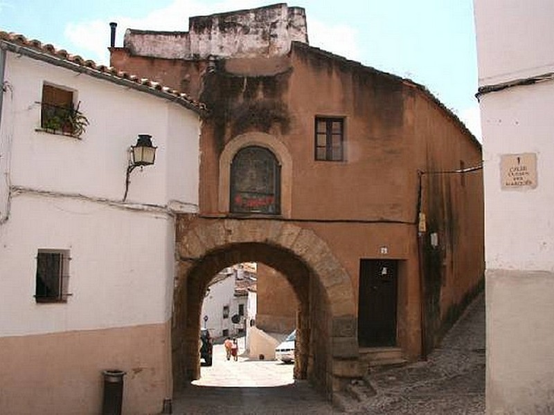 Muralla urbana de Cáceres