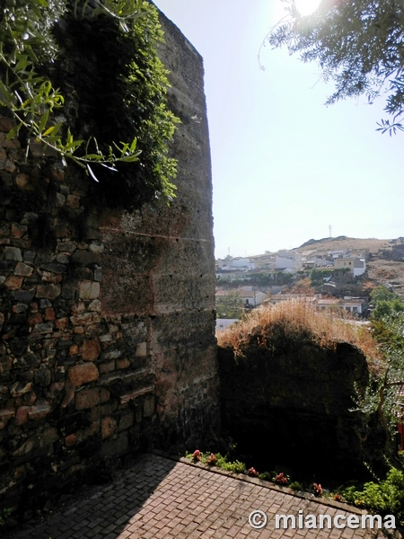 Muralla urbana de Cáceres