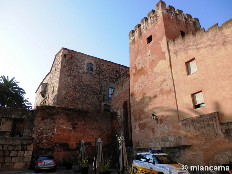 Muralla urbana de Cáceres