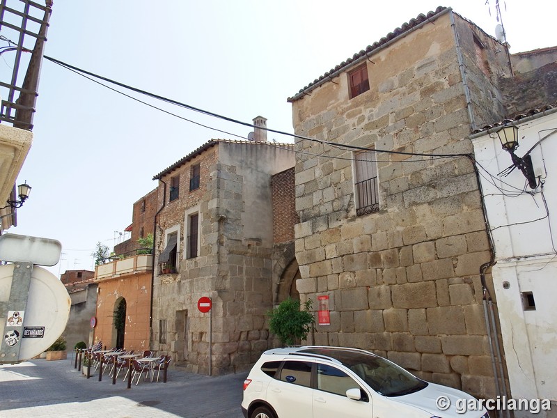 Muralla urbana de Coria