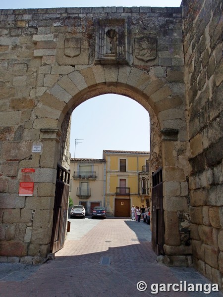 Muralla urbana de Coria