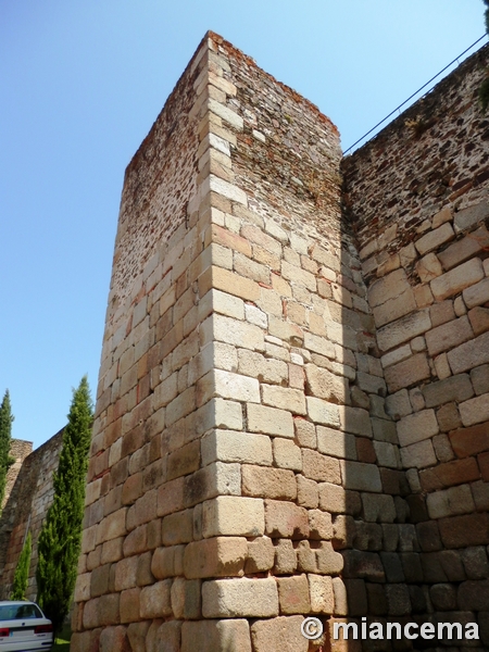 Muralla urbana de Coria