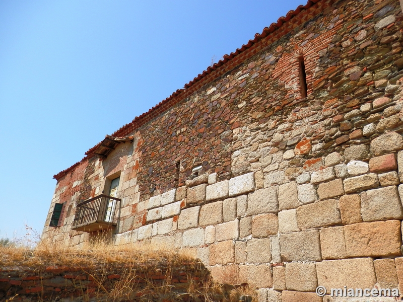 Muralla urbana de Coria