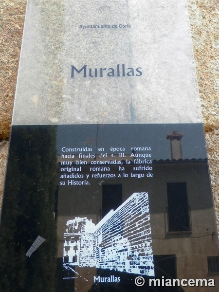 Muralla urbana de Coria