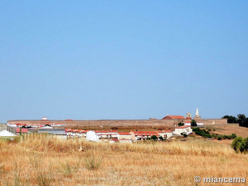 Muralla urbana de Galisteo