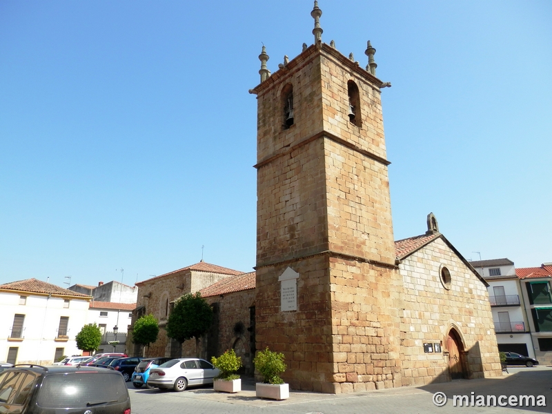 Iglesia fortificada de Moraleja