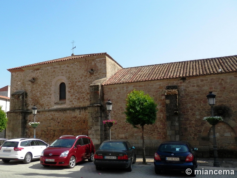 Iglesia fortificada de Moraleja